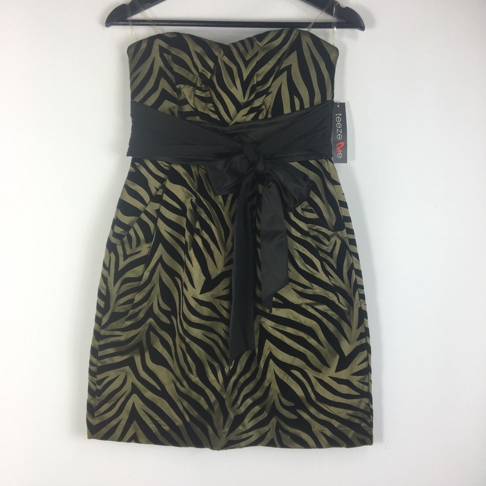 NWT Teeze Me 7 Formal Dress Sweatheart Semi Halter